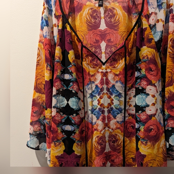 Nicole Miller Cover up/Top - Picture 1 of 6